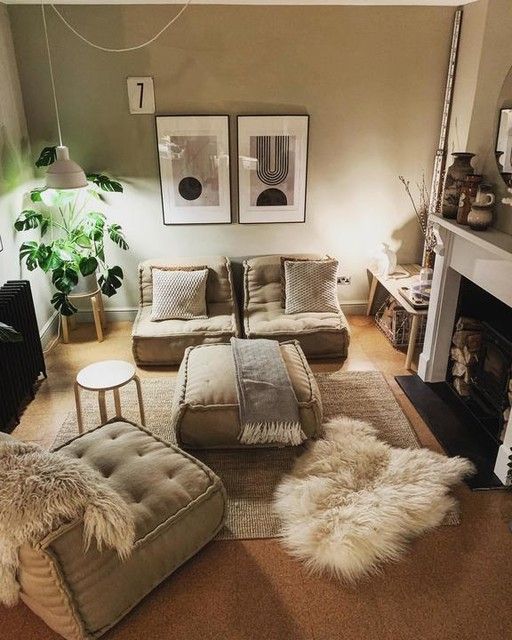 How Chaise Sofas Differ From Standard Lounge Designs